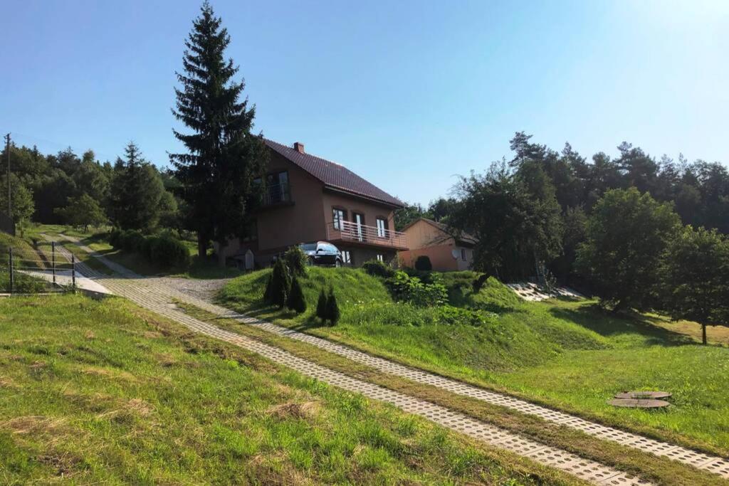 Vila Dom Na Wzgorzu Z Pieknymi Widokami. Miejsce Tropie Exteriér fotografie