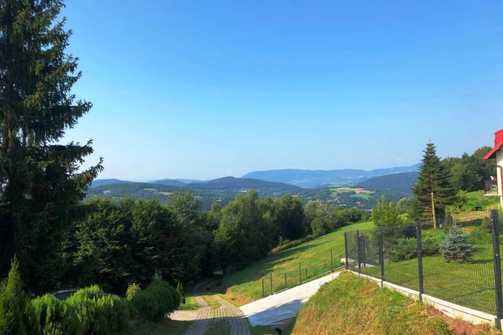 Vila Dom Na Wzgorzu Z Pieknymi Widokami. Miejsce Tropie Exteriér fotografie