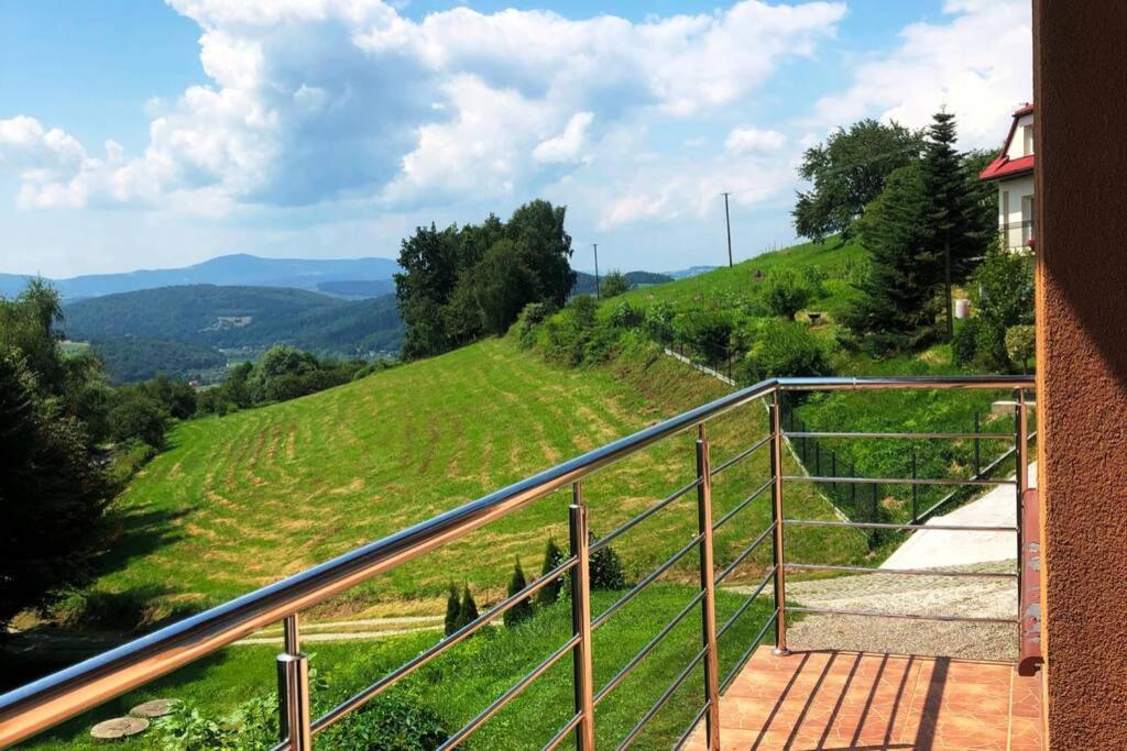 Vila Dom Na Wzgorzu Z Pieknymi Widokami. Miejsce Tropie Exteriér fotografie