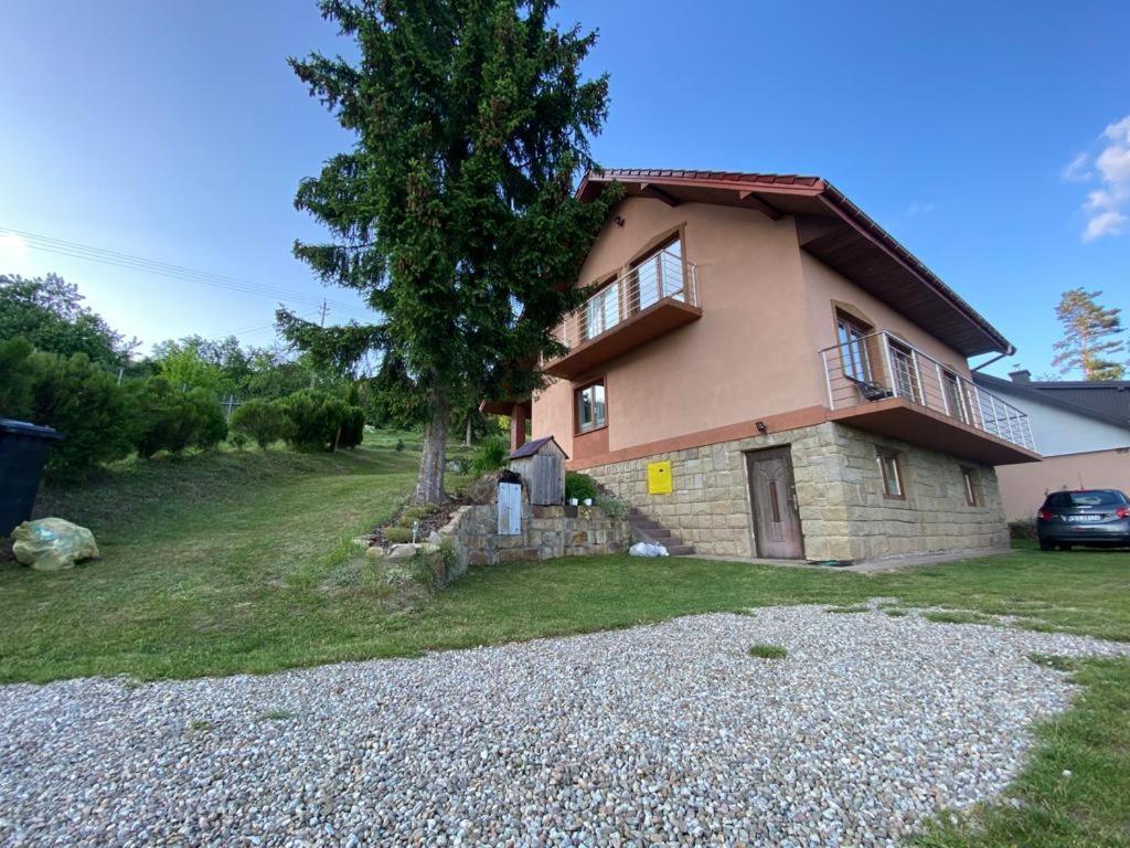 Vila Dom Na Wzgorzu Z Pieknymi Widokami. Miejsce Tropie Exteriér fotografie